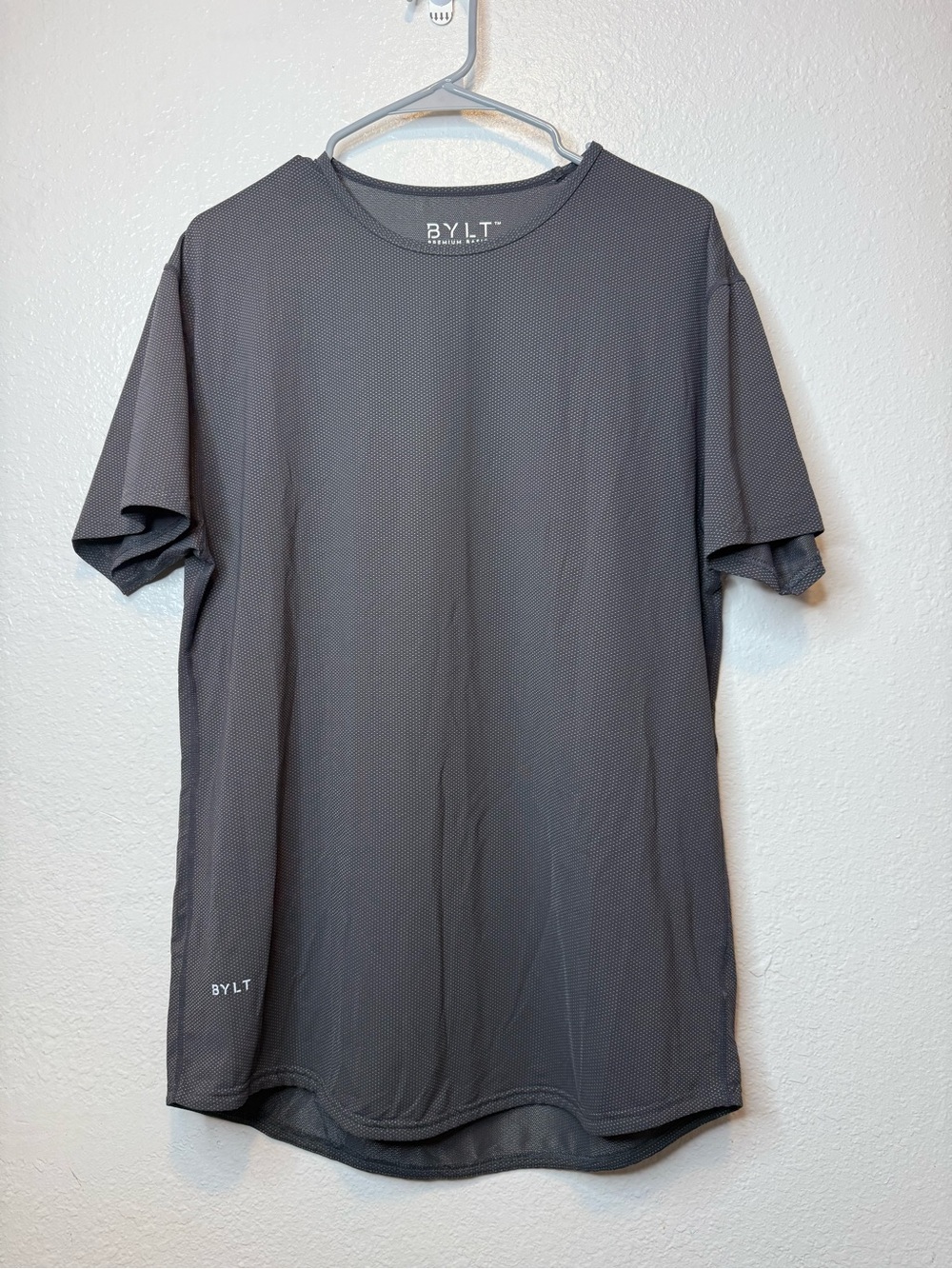 BYLT Premium Basics Gray Subtle Pattern Drop Cut Short Sleeve Shirt Size L
